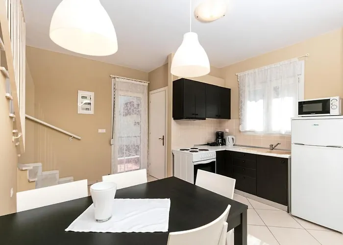 Pinereef Blue Σκάλα Ραχωνίου